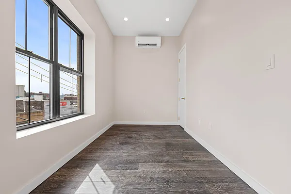 Rented by Doorway NYC, LLC | media 32