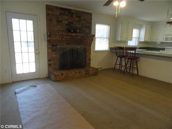3rd image of 11066 Linderwood Dr