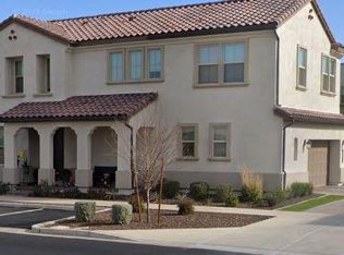 1959 S Wallrade Ln, Gilbert, AZ 85295