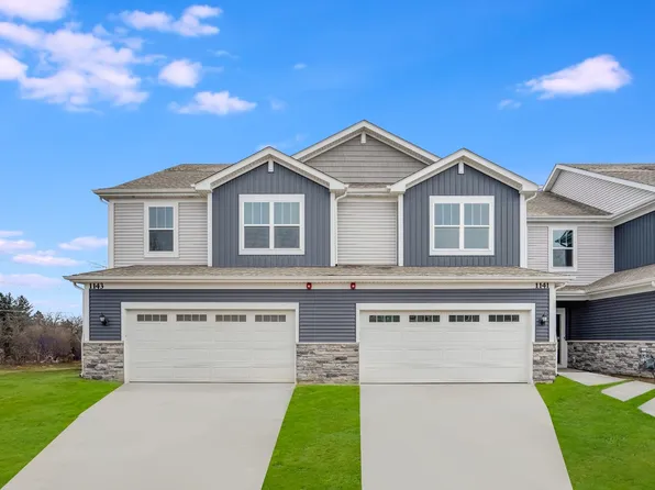 1143 White Oak Cir, Crystal Lake, IL 60012