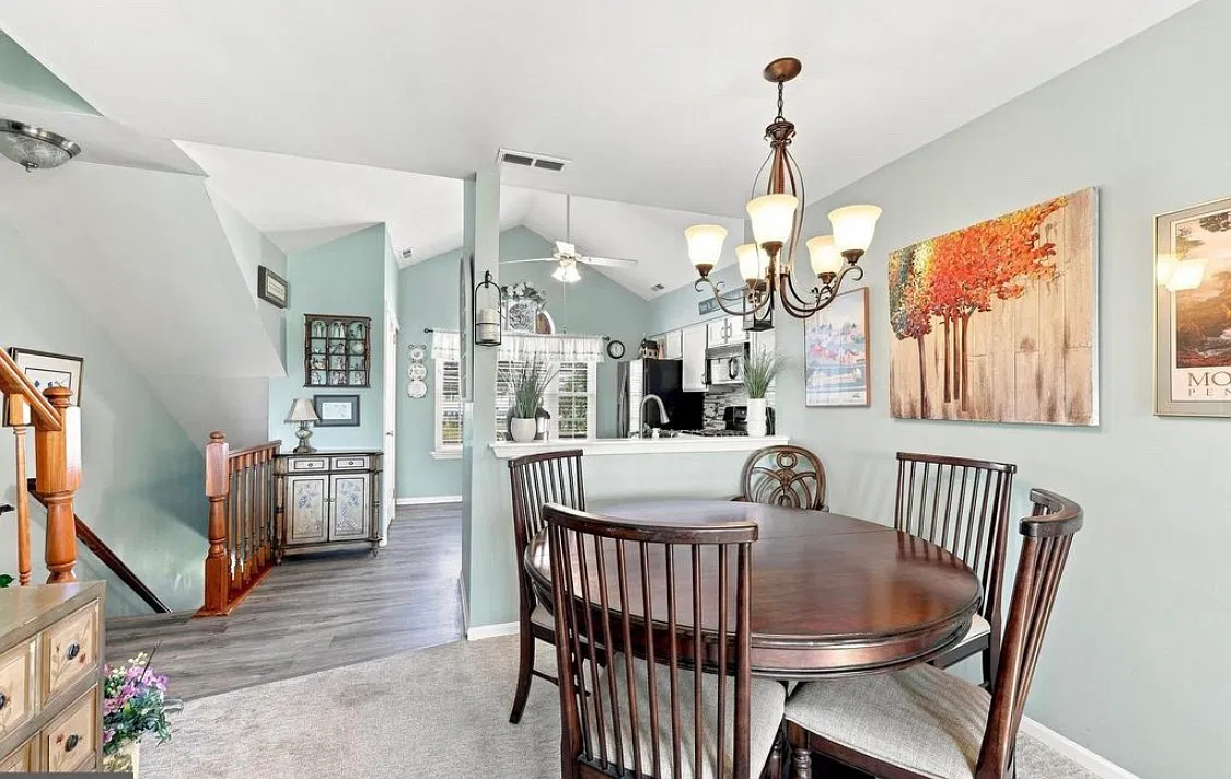 2 bed, 1450 sqft, $2,750 — Photo 3