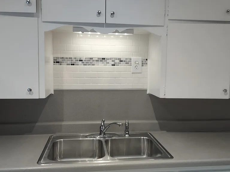 2815 E 36th Pl — Photo 14