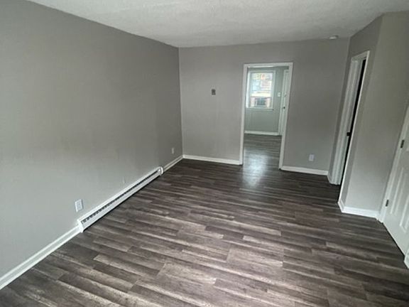 4th image of 2909 Burgess Dr #2917-2