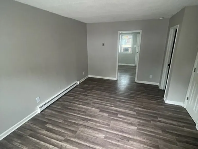 2909 Burgess Dr — Photo 15