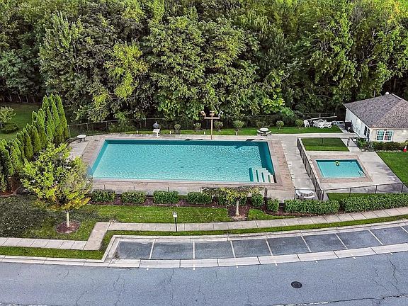 4th image of 4703 Greencove Cir