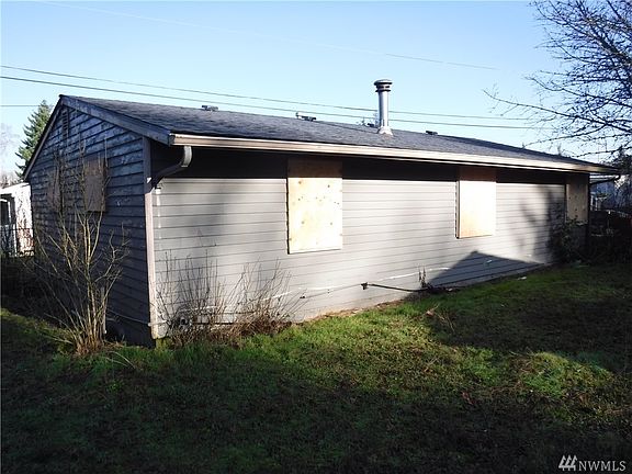 5th image of 10302 Villa Ln SW