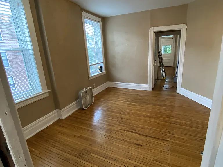4200 Russell Blvd #2F — Photo 11