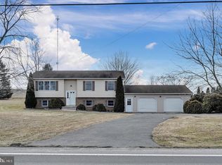 2122 Newville Rd, Carlisle, PA 17015