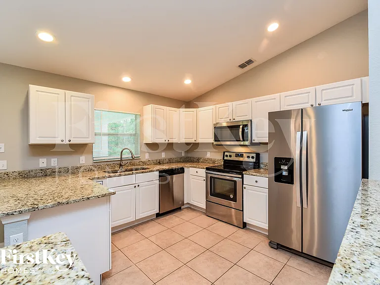 6262 Magee St — Photo 8