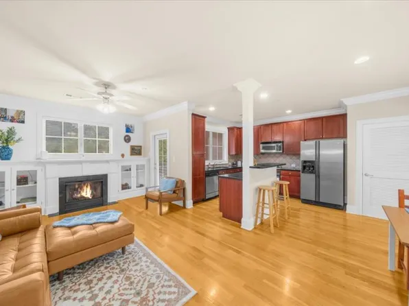 199 Le Gran Ct, Atlanta, GA 30328