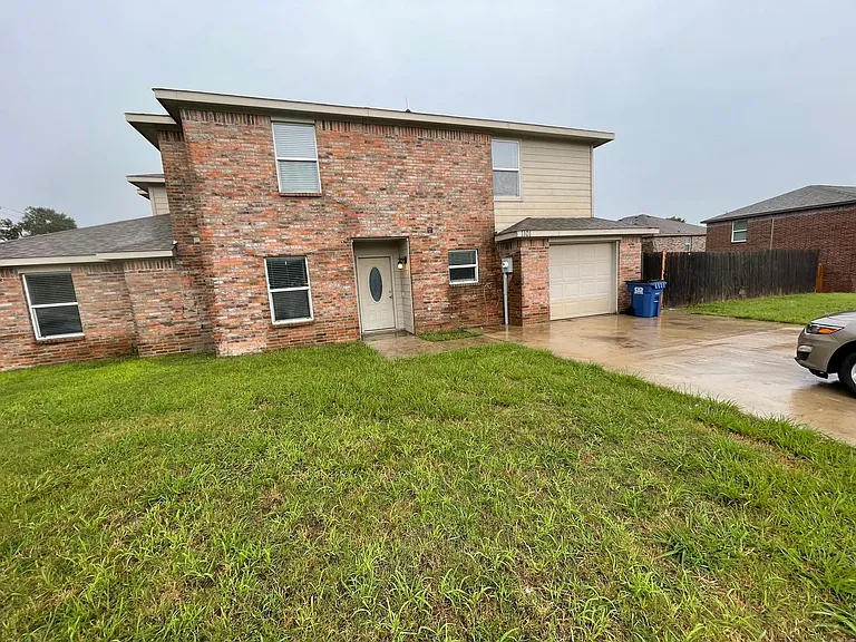 1101 Parkview Dr — Photo 14