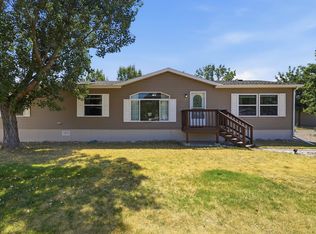 1226 Snowy Peak Ln, Spearfish, SD 57783