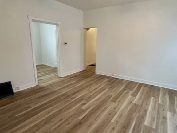 3rd image of 402 W 14th Ave #402