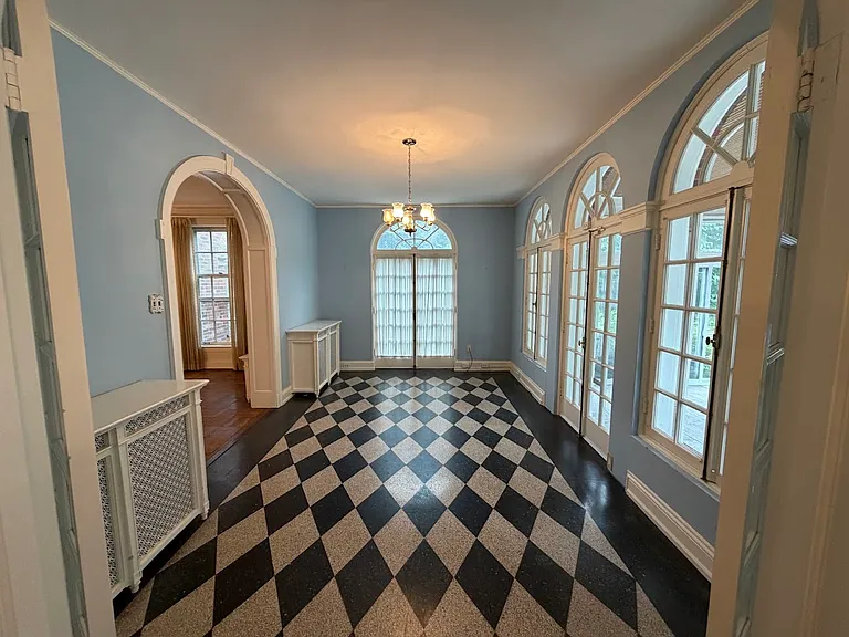 7384 Westmoreland Dr — Photo 5