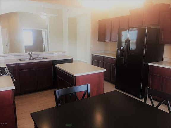 5th image of 5942 Applewood St