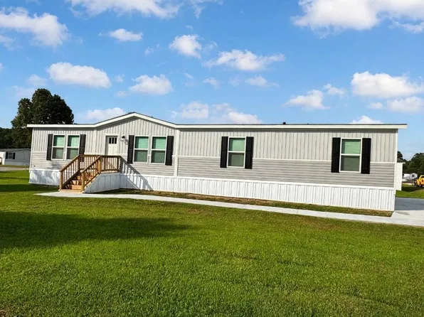 556 Coyote Cir #143, Midway Park, NC 28544