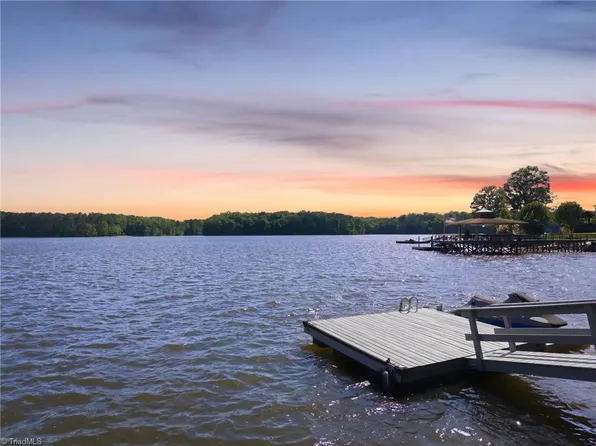 450 Mainsail Rd, Salisbury, NC 28146