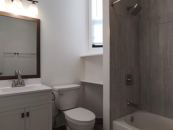 5th image of 3019 S Parnell Ave #3F