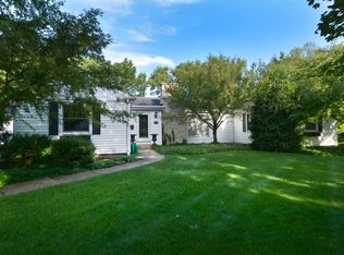 1106 N Harvard Ave, Arlington Heights, IL 60004