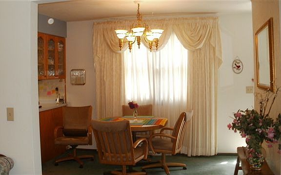 3rd image of 1012 Morningside Dr