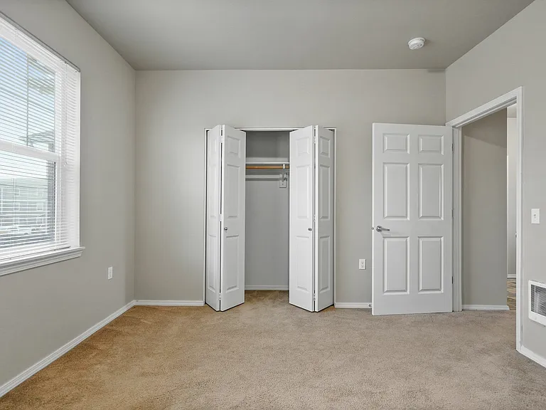 Springbrook Ridge Apartments — Photo 22