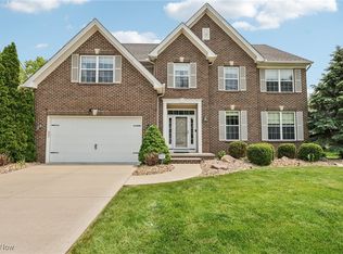 357 Belmar Blvd, Avon Lake, OH 44012