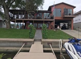 146 Abel Dr, Guttenberg, IA 52052