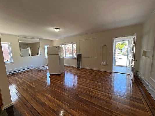 4th image of 63-128 Fitchett St #1