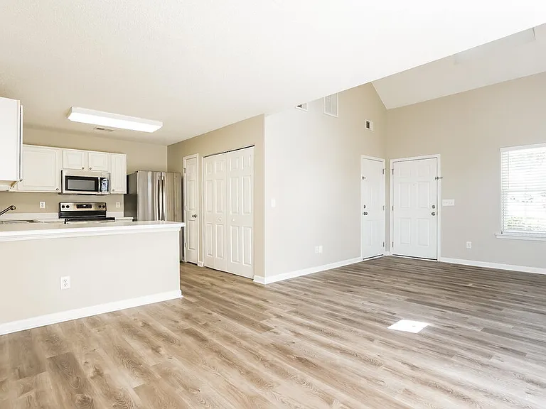 6004 Silkwater Ct — Photo 5
