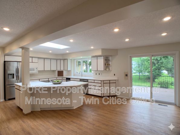 7420 Hyde Park Cir