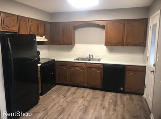 1000 S Fairview Rd, Columbia, MO 65203