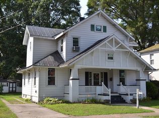 302 Hamilton Ave, Colonial Heights, VA 23834
