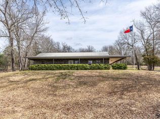 1400 Bassett Rd, Palestine, TX 75803