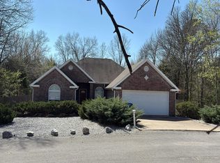 1 Cross Cir, Bella Vista, AR 72715