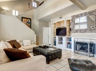 302 E 16th St APT F, Costa Mesa, CA 92627