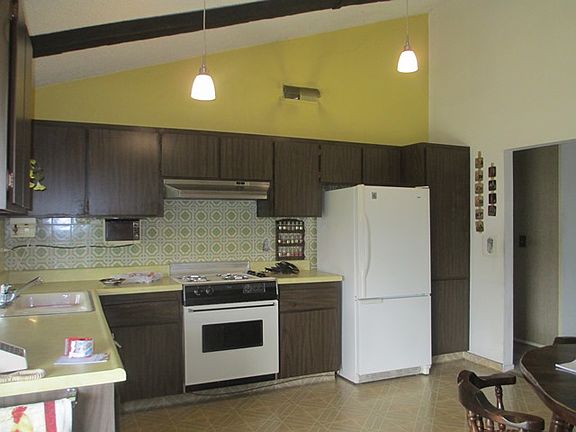 4th image of 117 Gold Hill Way