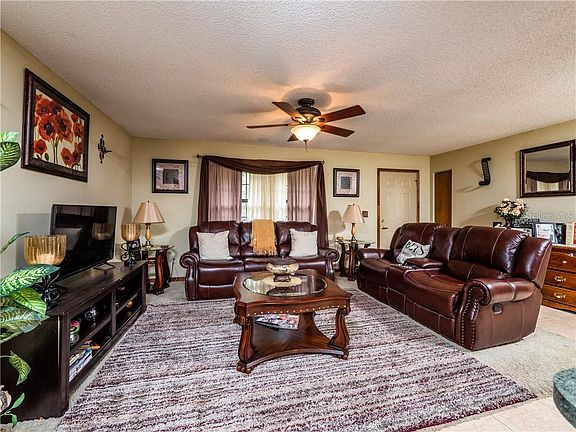 3rd image of 5501 NW 61st Ct