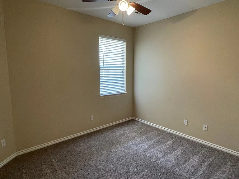11311 NW 121st Pl — Photo 12