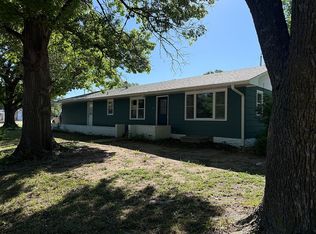 400 S Streeter Ave, Hesston, KS 67062