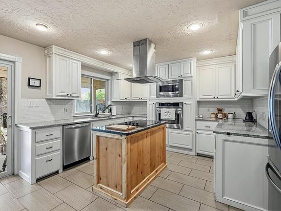 3rd image of 4109 Morrison Ct