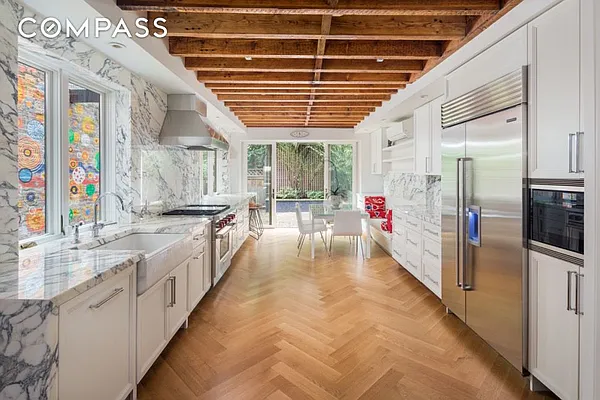 Sold by Compass | media 31