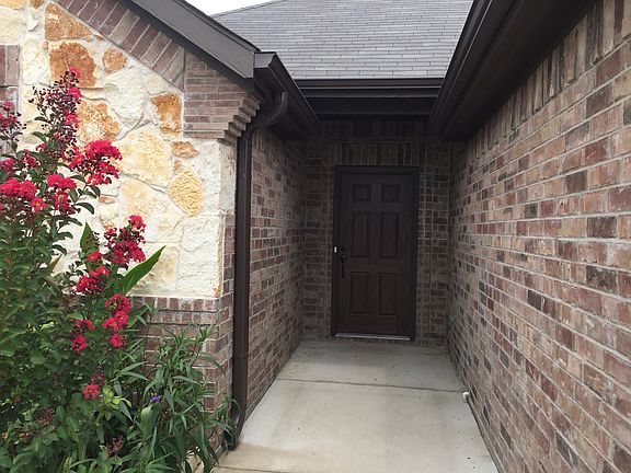 2nd image of 1404 Thibodaux Dr