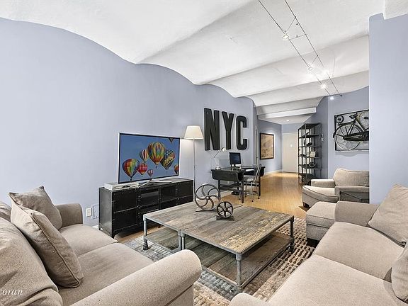 2nd image of 720 Greenwich St APT 4D