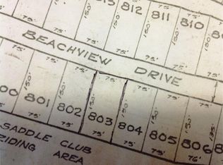 802 Beachview Dr, Raymond, ME 04071