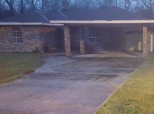 45427 Puma Dr, Hammond, LA 70401