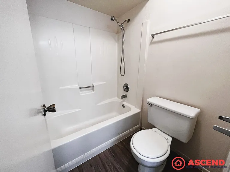 2531 Olive Street — Photo 19