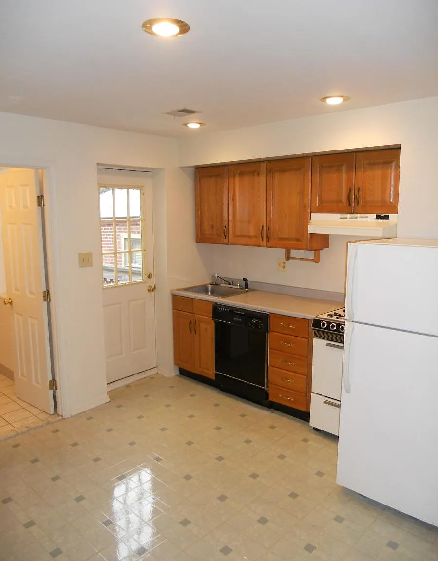 812 S 3rd Street — Photo 4