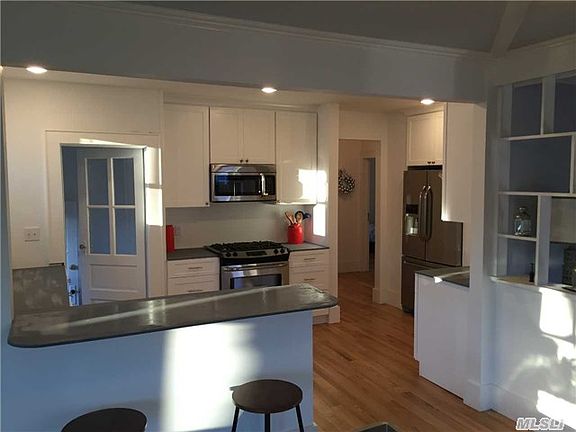 3rd image of 28 Washington Ave