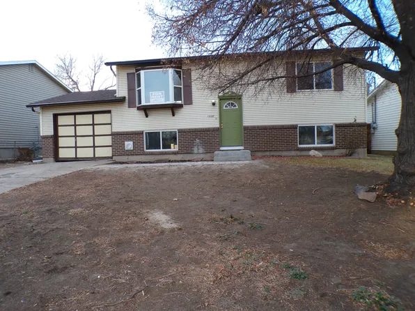1308 Hartford St, Colorado Springs, CO 80906
