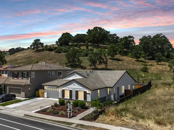 9283 Rancho Hills Dr, Gilroy, CA 95020